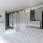 Apartment Maxi House