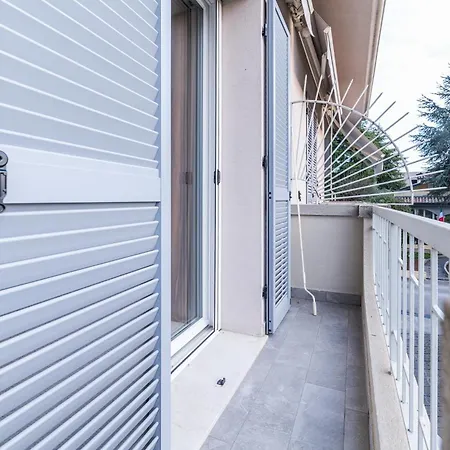 Apartment Maxi House Desenzano del Garda