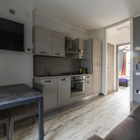 Maxi House Appartement Desenzano del Garda